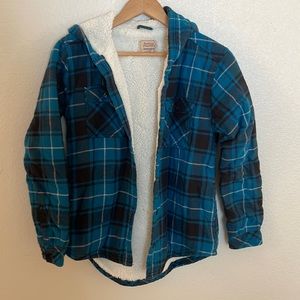 Boston Traders Women’s Blue Flannel Hoodie Sherpa Interior